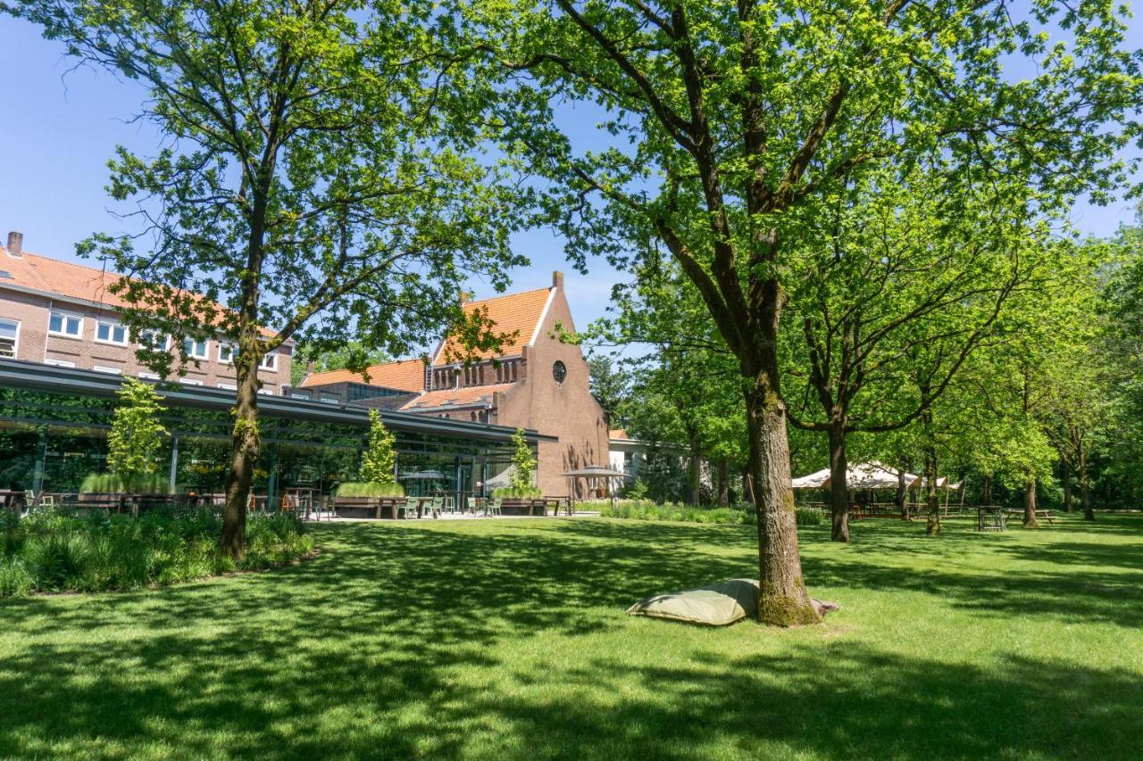 Hotel Kontakt der Kontinenten Soesterberg Bagian luar foto