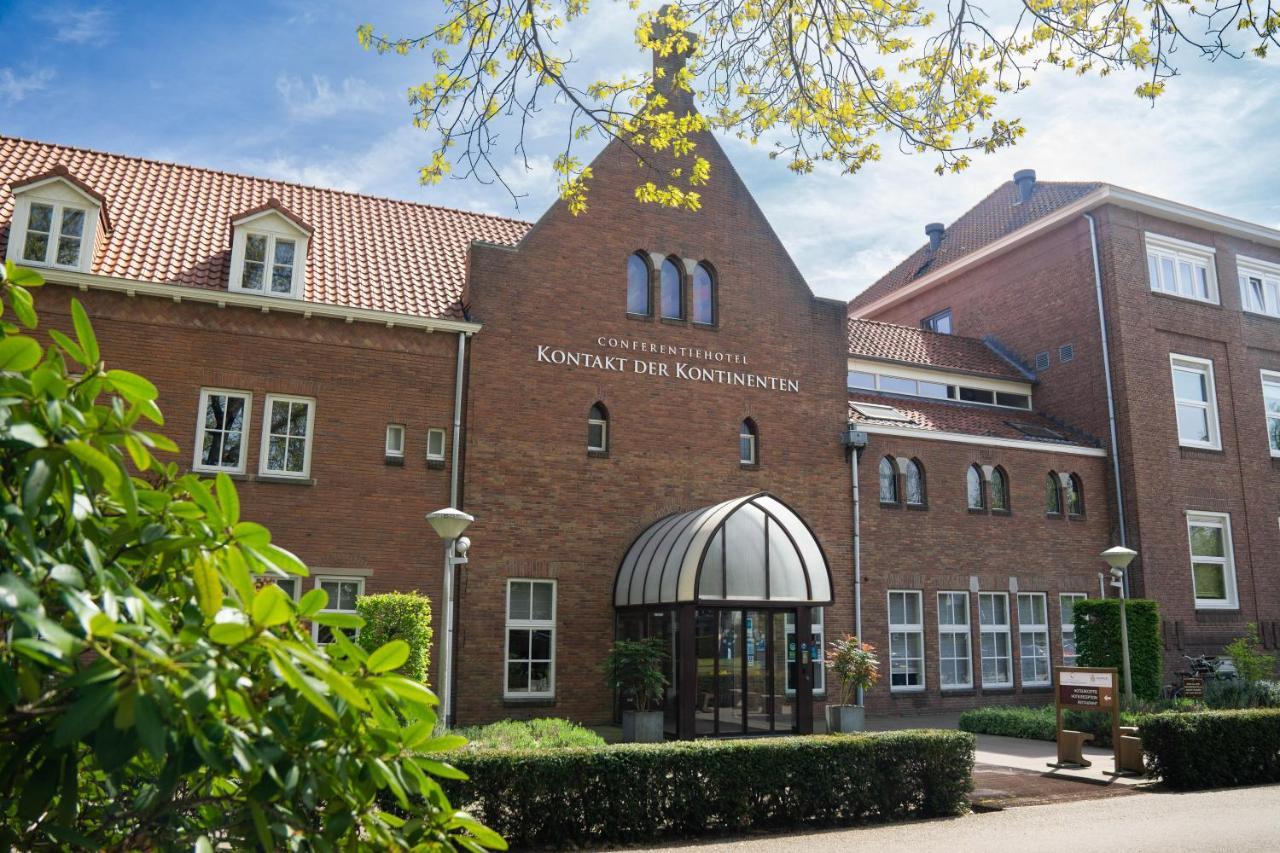Hotel Kontakt der Kontinenten Soesterberg Bagian luar foto